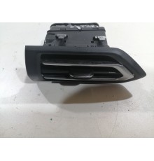 Воздушный дефлектор передний левый