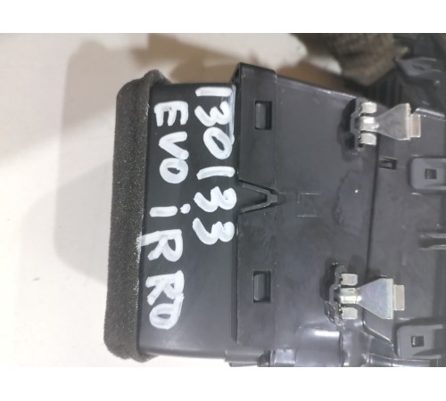 Воздушный дефлектор передний левый