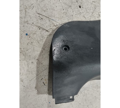 Обшика передней стойки правая нижняя