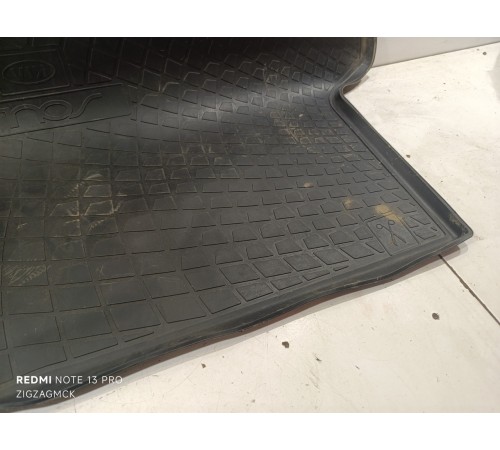 Коврик багажника