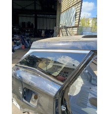 Глухое стекло заднее правое