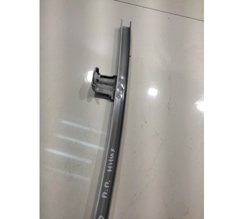 Усилитель(крепеж) двери передний правый