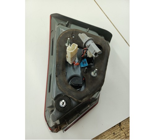 Фонарь задний левый внутренний