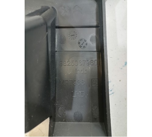 Кронштейн панели приборов