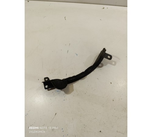 Кронштейн панели моторного отсека