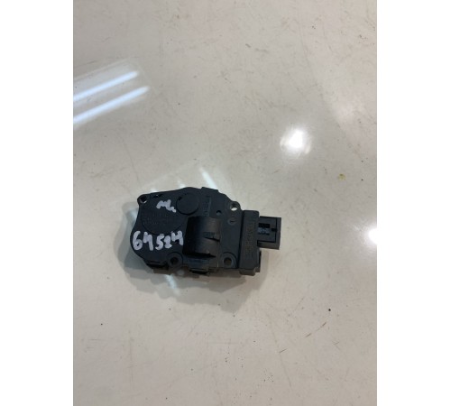 Моторчик привода заслонок отопителя