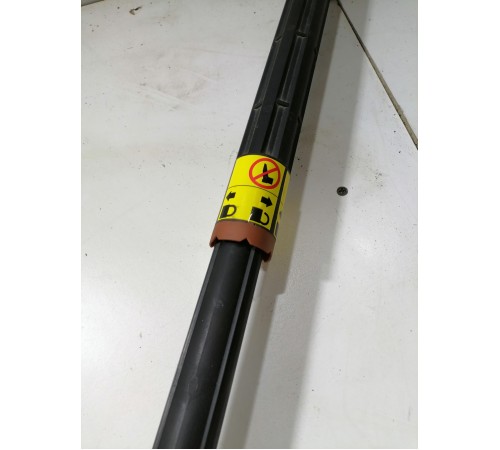 Амортизатор двери багажника