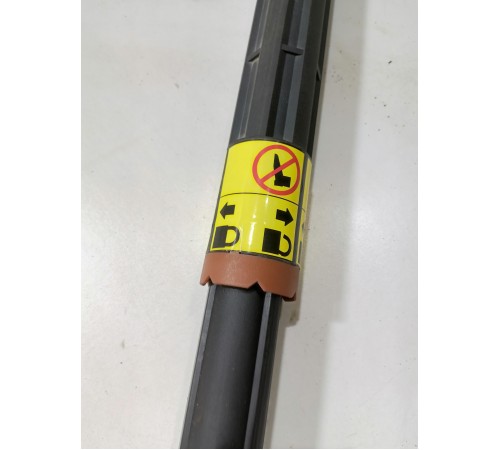 Амортизатор двери багажника