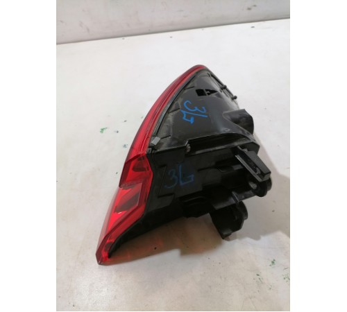 Фонарь задний левый наружный