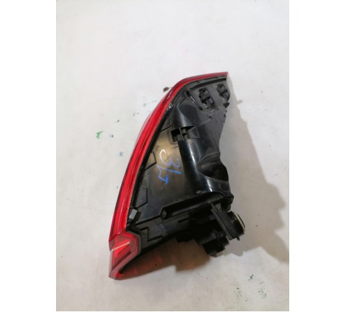 Фонарь задний левый наружный