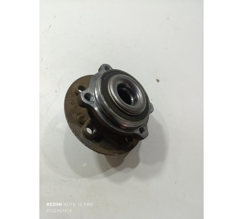 Ступица передняя левая