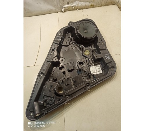 Стеклоподъемник (задний правый)