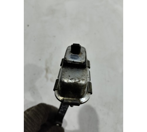 Ограничитель двери(задний левый)