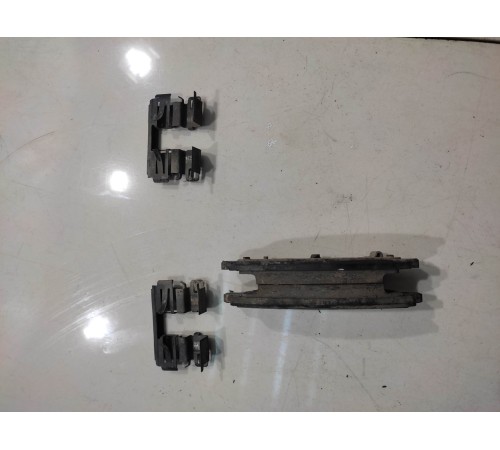 Колодки тормозные (задние, левые)