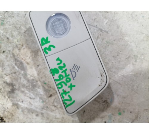 Плафон салона задний правый