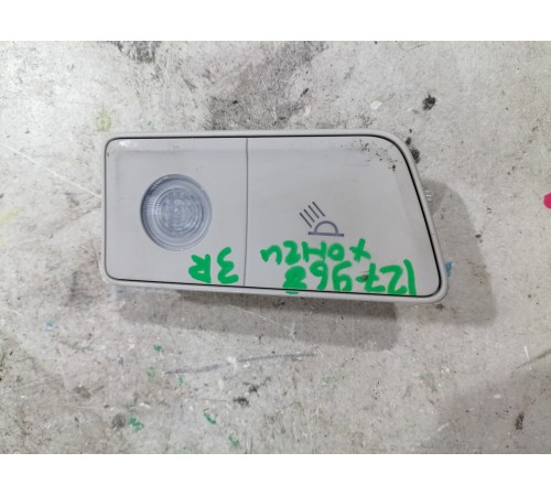 Плафон салона задний правый