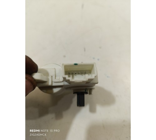 Моторчик привода заслонок отопителя