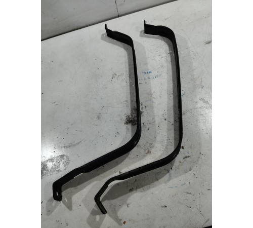 Крепление топливного бака 2шт