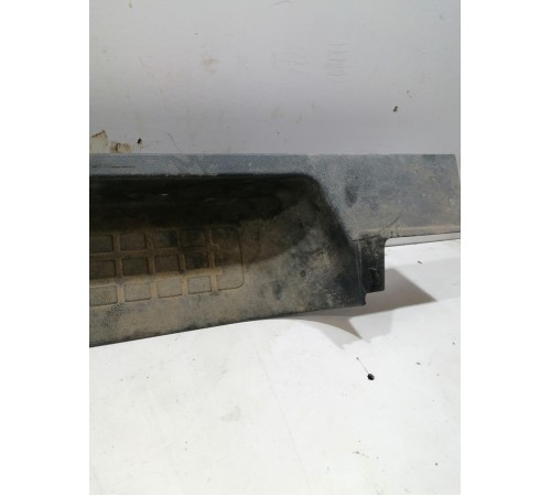 Накладка на порог задняя правая