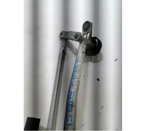 Трапеция стеклоочистителей в сборе