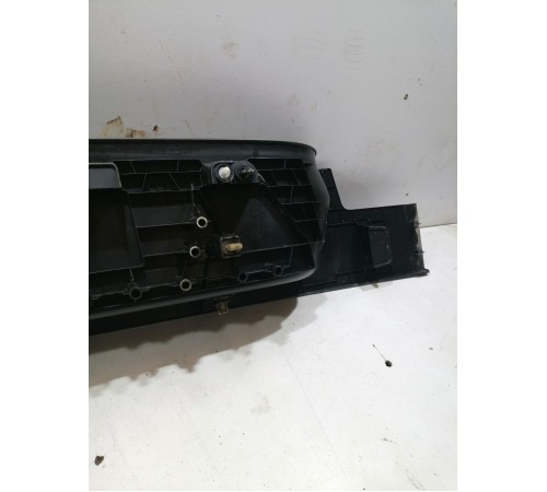 Накладка на порог задняя правая