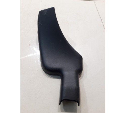 Накладка петли багажника (левая)