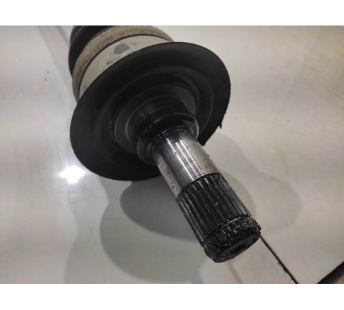 Привод (полуось) (задний, левый)