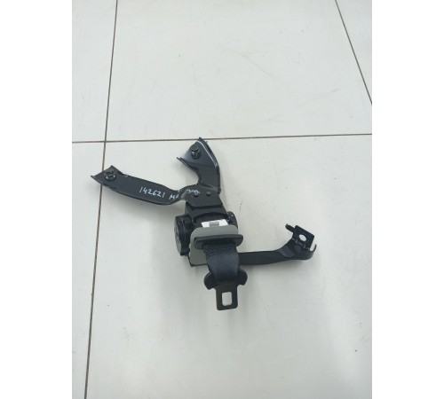 Ремень безопасности задний центральный