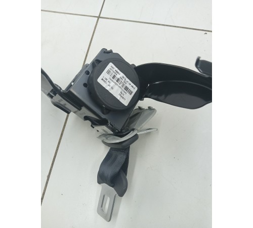 Ремень безопасности задний центральный