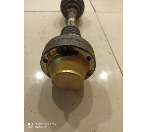 Привод(полуось) передний левый