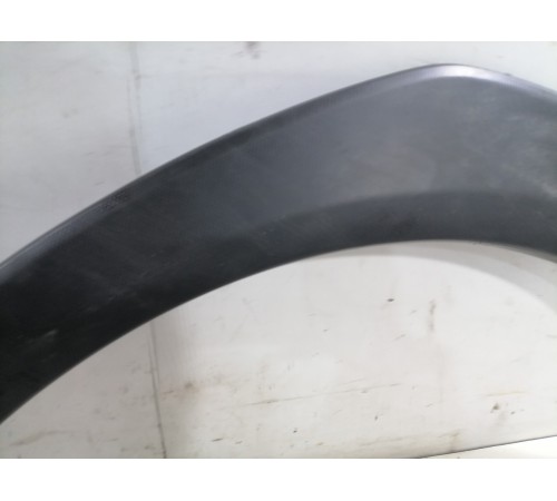 Молдинг крыла передний левый