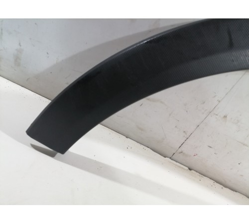 Молдинг крыла передний левый