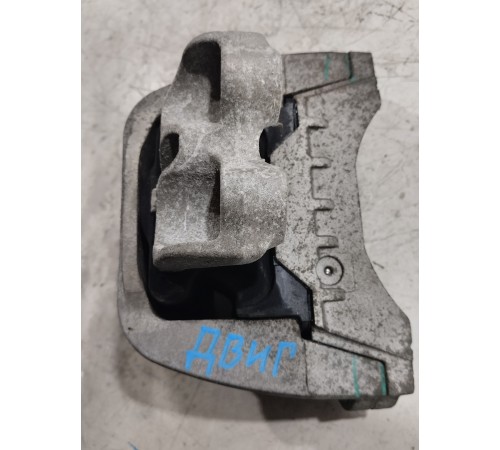 Кронштейн опоры двигателя