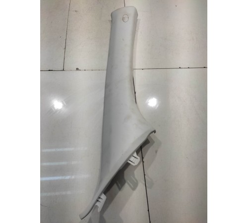 Обшивка стойки (передняя, правая)