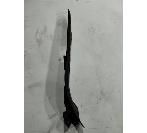 Накладка (пластик) моторного отсека