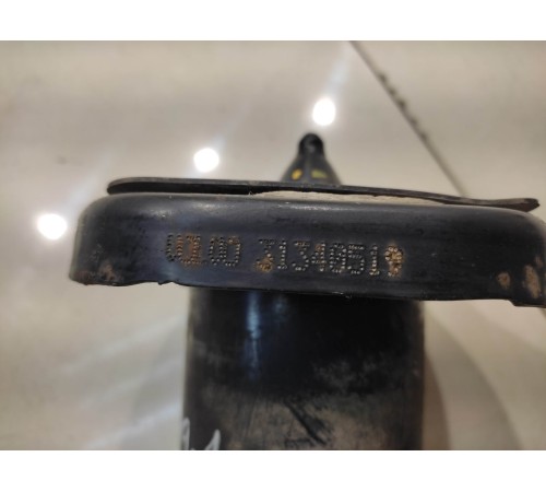 Опора амортизатора