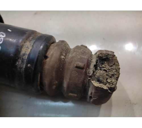 Опора амортизатора