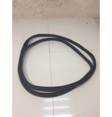 Уплотнитель двери передней правой