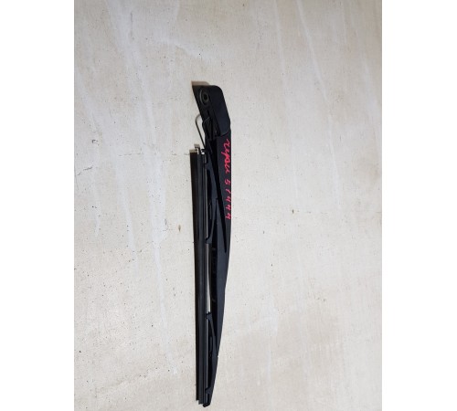 Поводок стеклоочистителя задний