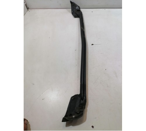 Уплотнитель стекла двери задний правый