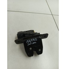 Замок крышки багажника