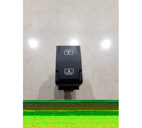 Кнопка регулировки положения люка