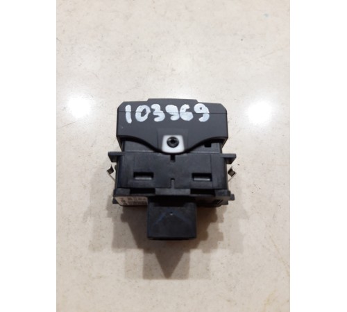 Кнопка регулировки положения люка