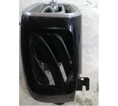 Воздушный дефлектор левый