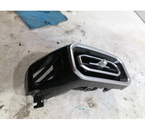 Воздушный дефлектор левый