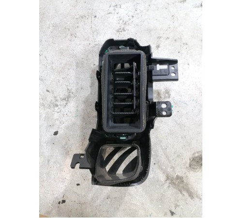 Воздушный дефлектор левый