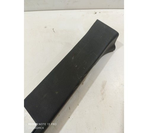 Накладка на порог передняя правая с подсветкой