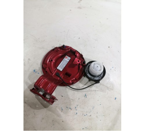 Лючок бензобака с крышкой