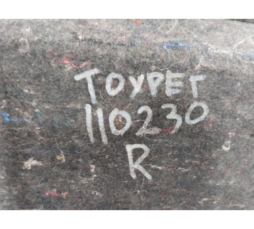 Обшивка багажника (задняя правая)