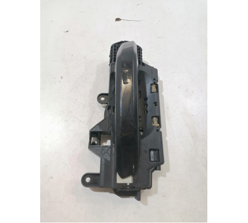 Ручка двери задняя правая наружная